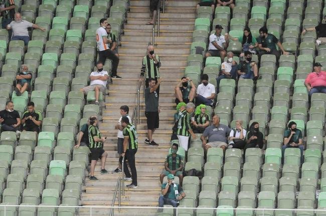 Veja as fotos do confronto entre Amrica e Bahia, no estdio Independncia, em BH, pela 27 rodada do Campeonato Brasileiro.