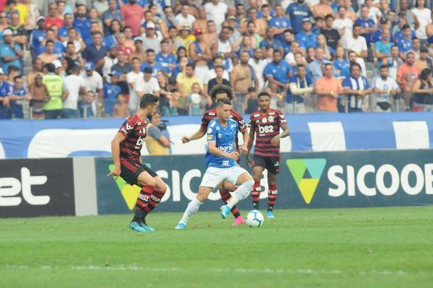 Cruzeiro e Flamengo se enfrentaram pela 20 rodada do Campeonato Brasileiro