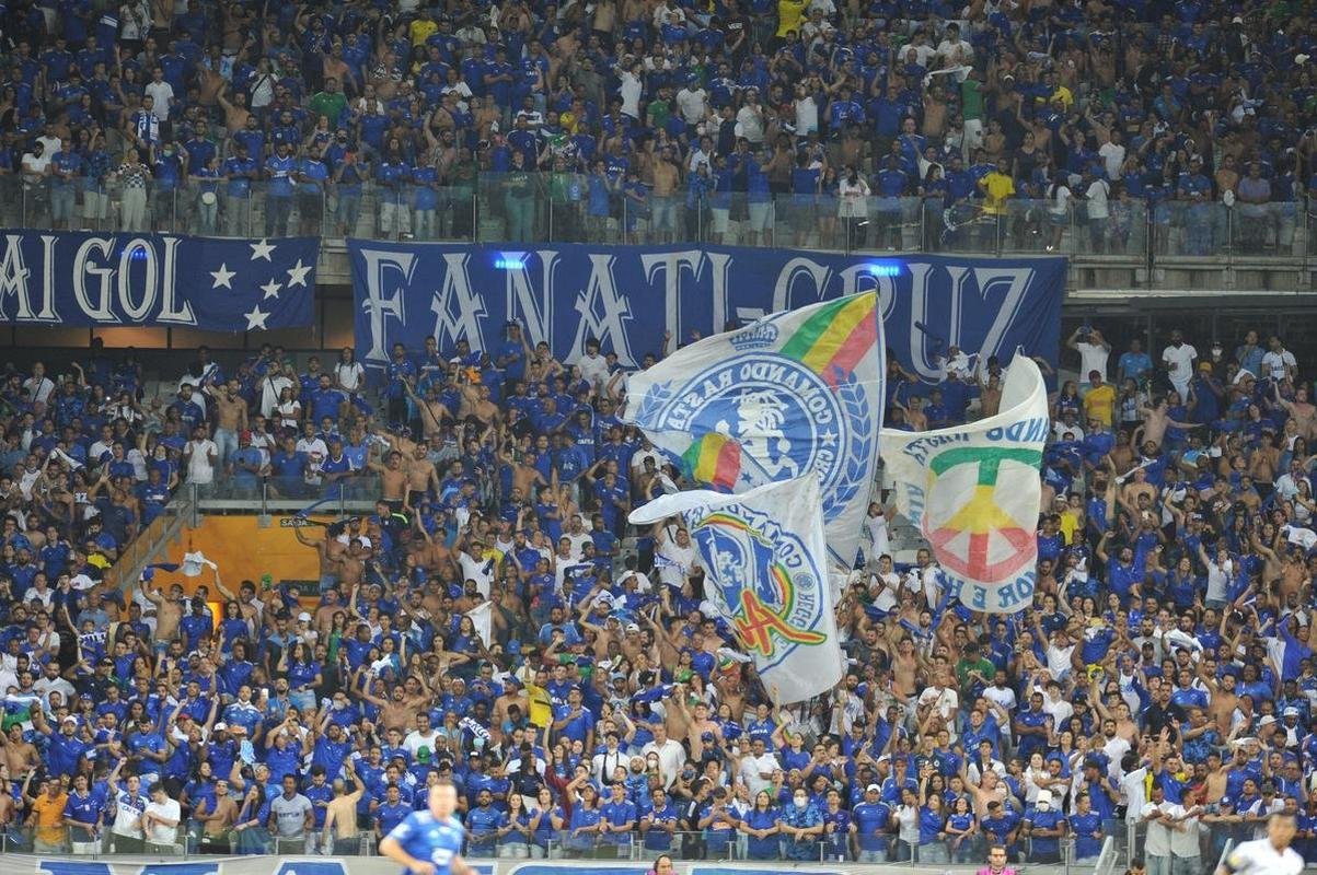 Fotos do jogo de ida da semifinal do Campeonato Mineiro, entre Cruzeiro e Athletic, no Mineiro