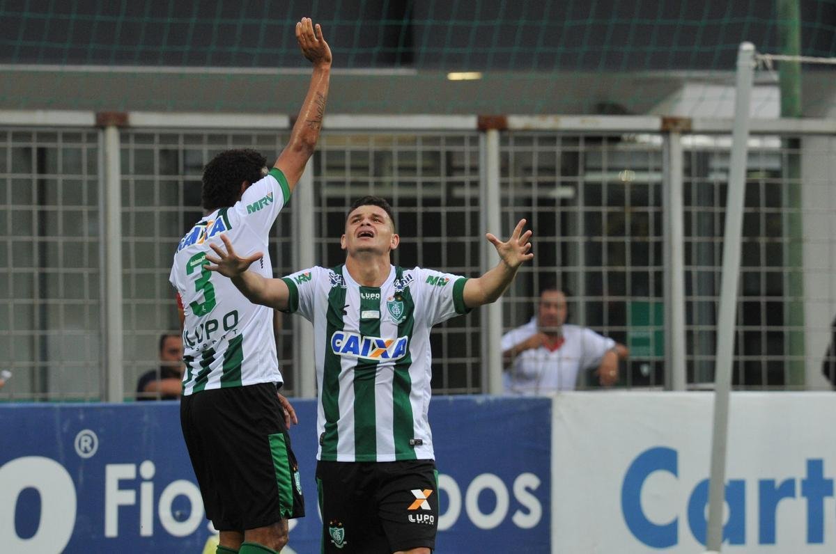 Zagueiro americano Rafael Lima marcou o gol do ttulo sobre o CRB e emocionou o Independncia