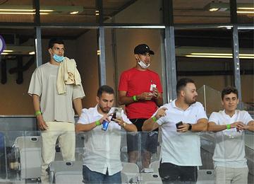 Goleiro e zagueiro serão anunciados pelo clube nos próximos dias