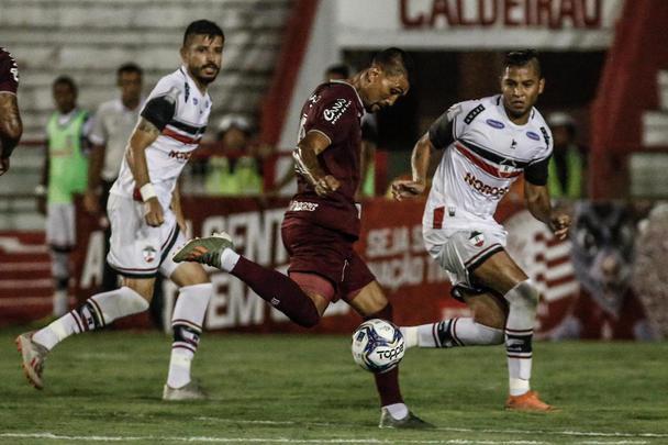 No final, Salatiel errou a cobrança que poderia dar a vitória para o Náutico