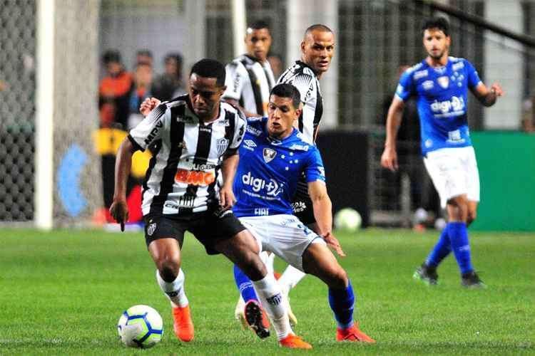17/07/2019 - Aps ser goleado por 3 a 0 no Mineiro, o Atltico jogou muito bem no Independncia e venceu o Cruzeiro por 2 a 0, mas foi eliminado nas quartas de final da Copa do Brasil. Era o terceiro torneio disputado em que o time seria eliminado. Restava, ento, Copa Sul-Americana e Campeonato Brasileiro.
