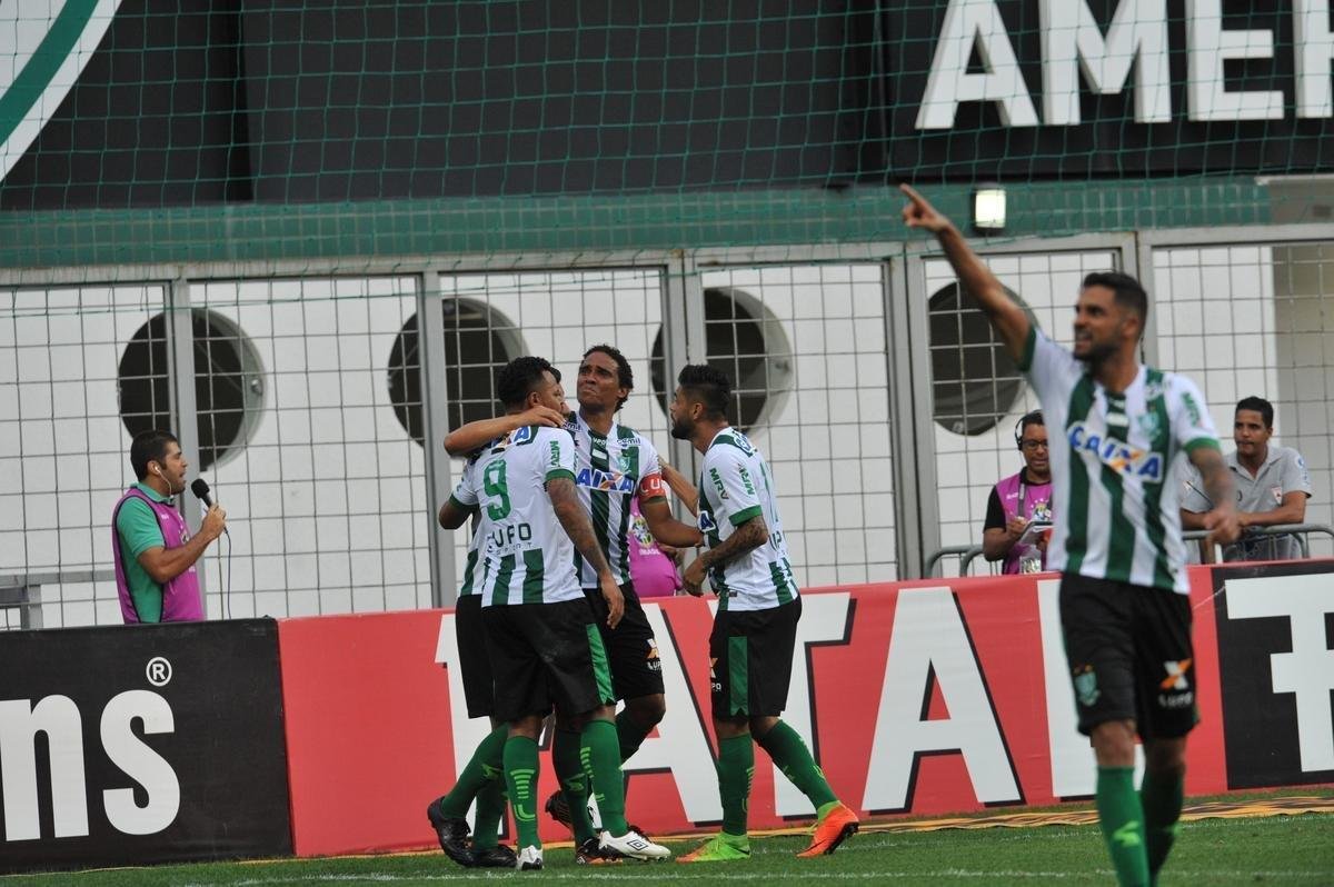 Zagueiro americano Rafael Lima marcou o gol do ttulo sobre o CRB e emocionou o Independncia