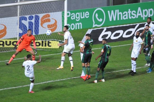 Amrica e Sport se enfrentaram nesta segunda-feira (19), no Independncia, em Belo Horizonte, em partida vlida pela 12 rodada do Brasileiro