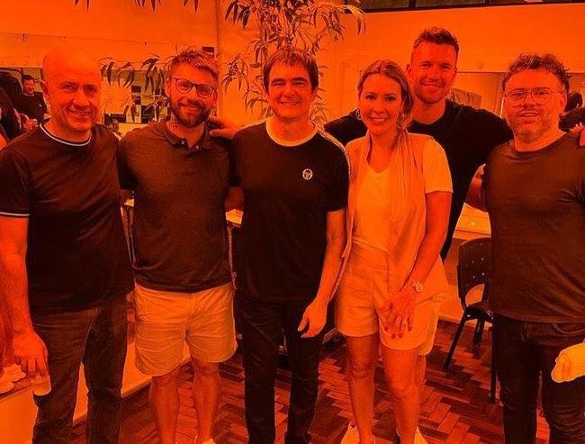 Eduardo Brock esteve em show do Skank com a fam�lia