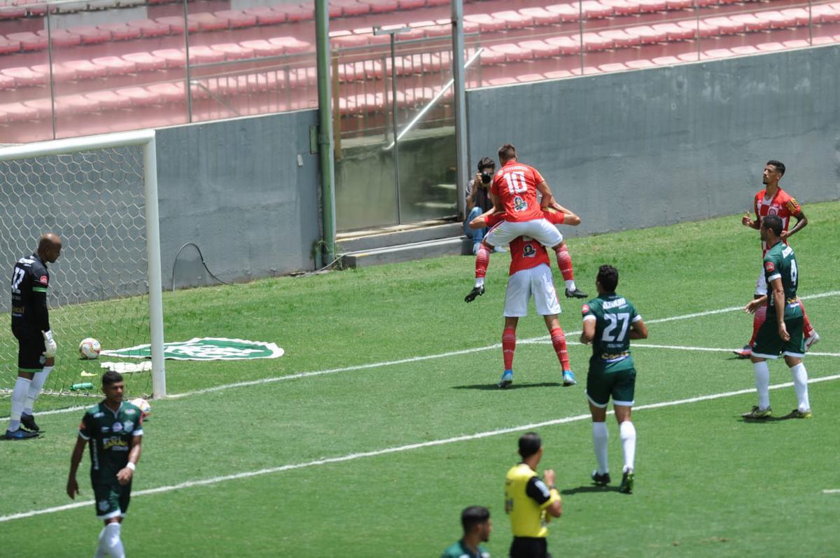 Fotos da vitria do Tombense sobre o Uberlndia pela final da Recopa Mineira
