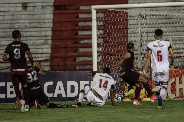 No final, Salatiel errou a cobrança que poderia dar a vitória para o Náutico