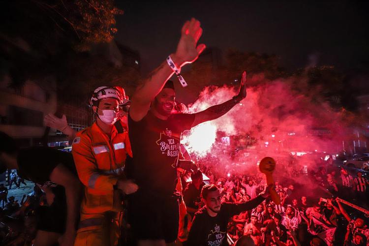 Bastidores da festa do Atlético em comemoração ao título brasileiro