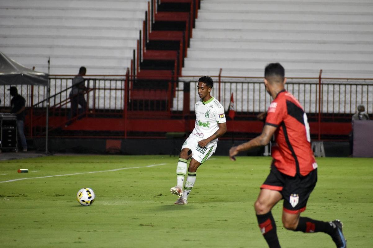 Fotos do jogo entre Atltico-GO e Amrica, pela 19 rodada da Srie A do Campeonato Brasileiro