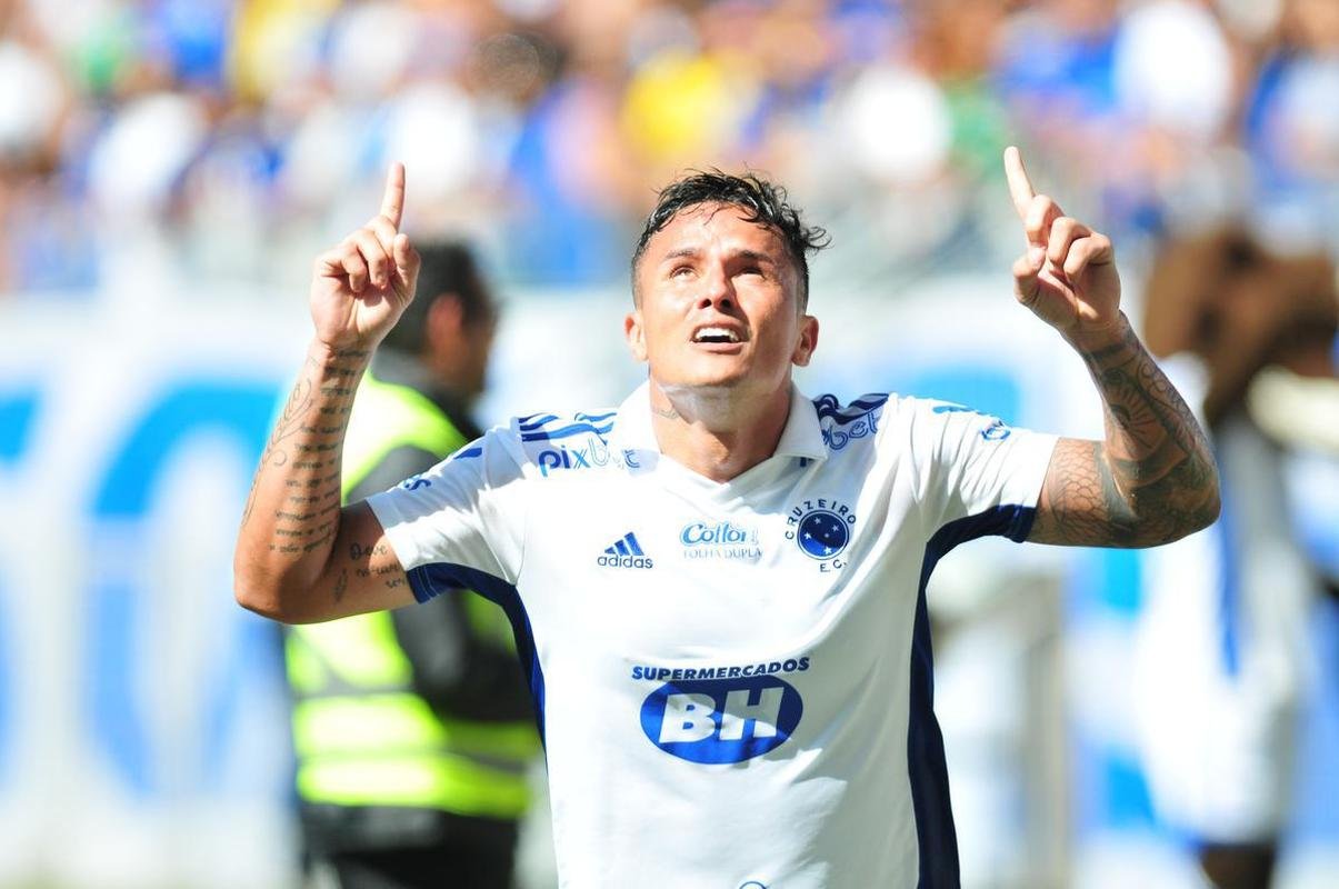 Veja fotos do jogo Cruzeiro x Sampaio Corra, no Mineiro