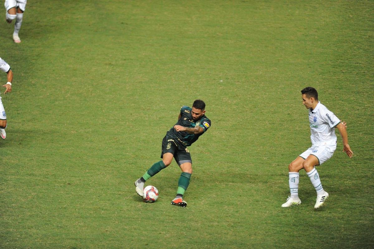 Fotos da vitria da Caldense sobre o Amrica, por 1 a 0, no Independncia, em Belo Horizonte, pela quarta rodada do Campeonato Mineiro de 2021. Atacante Amarildo marcou o nico gol da partida,
