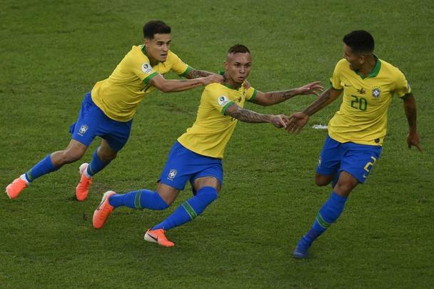 Fotos da decisão da Copa América entre Brasil e Peru, no Maracanã