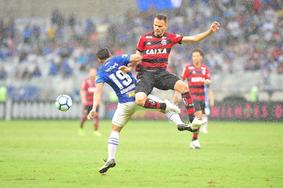 Cruzeiro x Flamengo: fotos do jogo vlido pela 37 rodada do Brasileiro, neste domingo (25/11), no Mineiro (Ramon Lisboa/EM D.A Press)