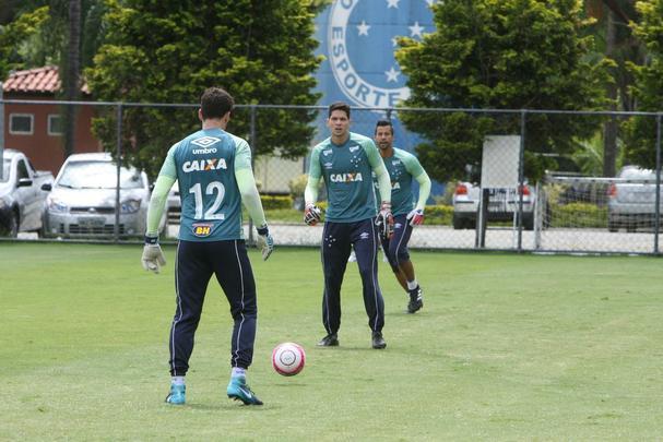 Imagens do treino do Cruzeiro nesta segunda-feira, 19 de fevereiro, na Toca da Raposa II