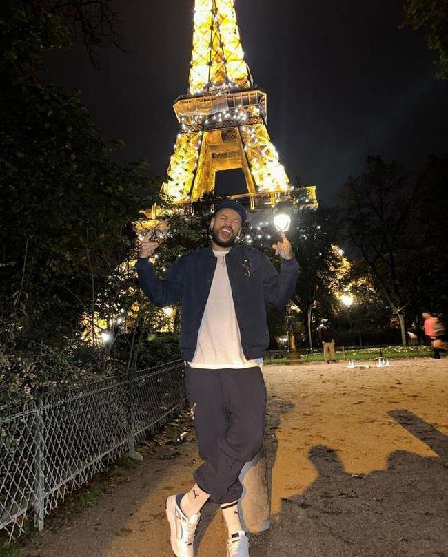  Eigon Oliver  famoso nas redes pela semelhana com o craque