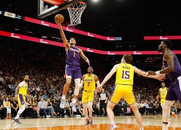 Com vitória do Spurs, time de LeBron James não tem mais condições de seguir para a pós-temporada