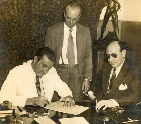 Roque Valsechi - Fez sucesso no Boca Jrs. no incio dos anos 1940. Depois, transferiu-se para o futebol brasileiro, onde atuou pelo Botafogo e pelo Atltico. Defendeu o clube mineiro na temporada 1948. Em dez partidas, o atacante marcou trs gols. Jogou - e ganhou - o Campeonato Mineiro daquele ano pelo Amrica.