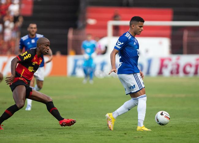 Cruzeiro foi batido pelo Sport por 3 a 1 na Ilha do Retiro pela Série B