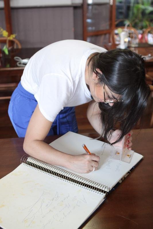 Na primeira vez de Larissa Riquelme em Belo Horizonte, levamos a modelo e apresentadora paraguaia para um verdadeiro banquete de pratos tpicos da culinria mineira. E ela adorou!