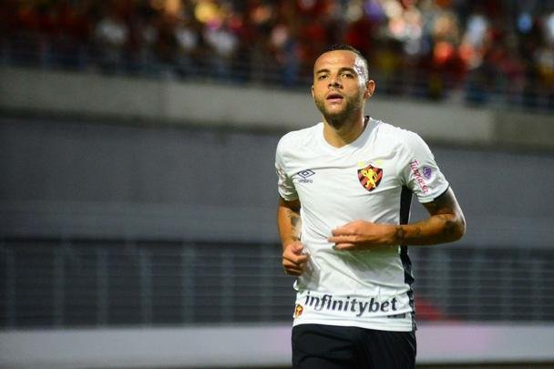 Pela 27ª rodada da Série B, CRB e Sport se enfrentaram no estádio Rei Pelé, em Maceió e, mais uma vez, o Leão saiu de campo com um empate, sendo o 13º na competição.