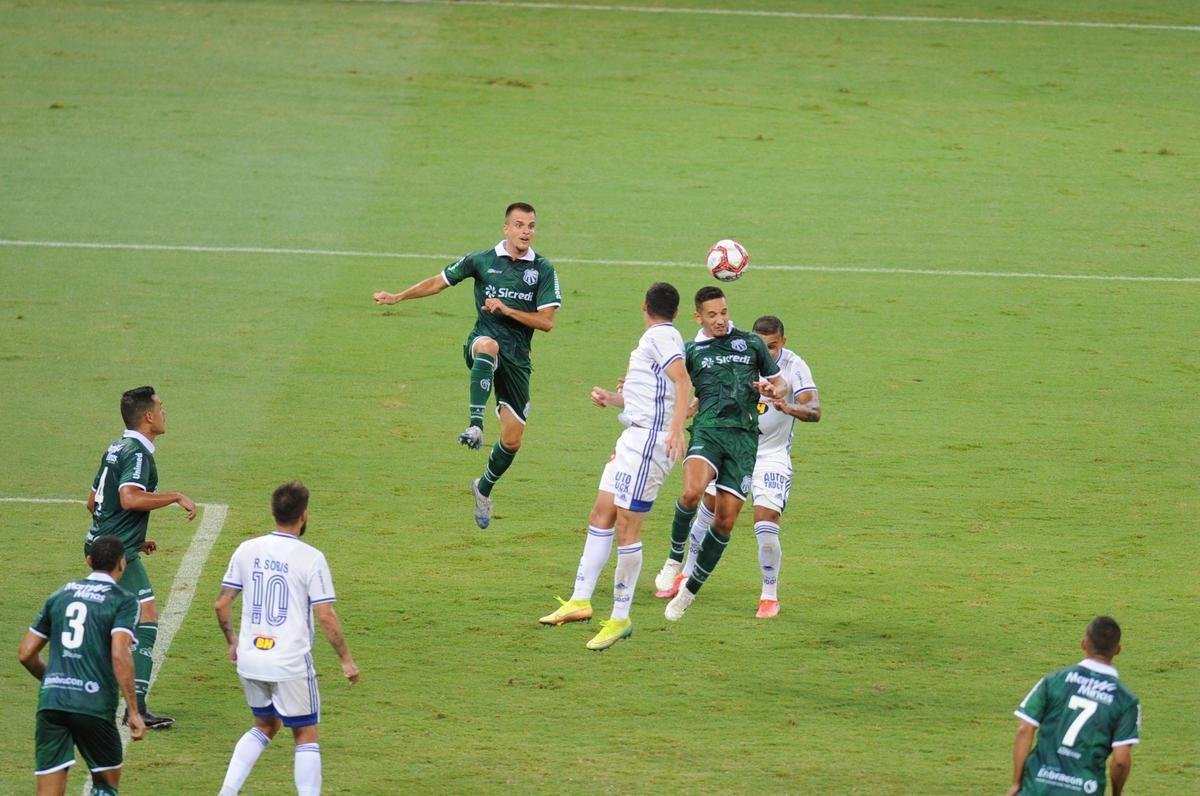 Imagens de Cruzeiro x Caldense, no Mineiro, pela segunda rodada do Campeonato Mineiro
