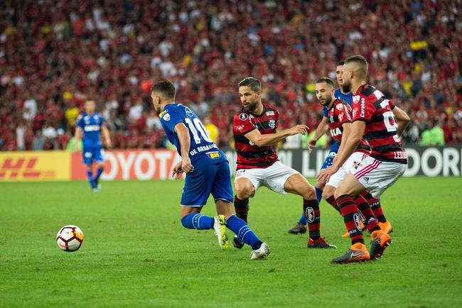 Fotos da vit�ria do Cruzeiro sobre o Flamengo por 2 a 0, nesta quarta-feira, no Maracan�. Gols de Arrascaeta e Thiago Neves garantiram ao time celeste vantagem nas oitavas de final da Copa Libertadores