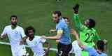 Goleiro rabe falha em sada de bola e Uruguai abre o placar da partida