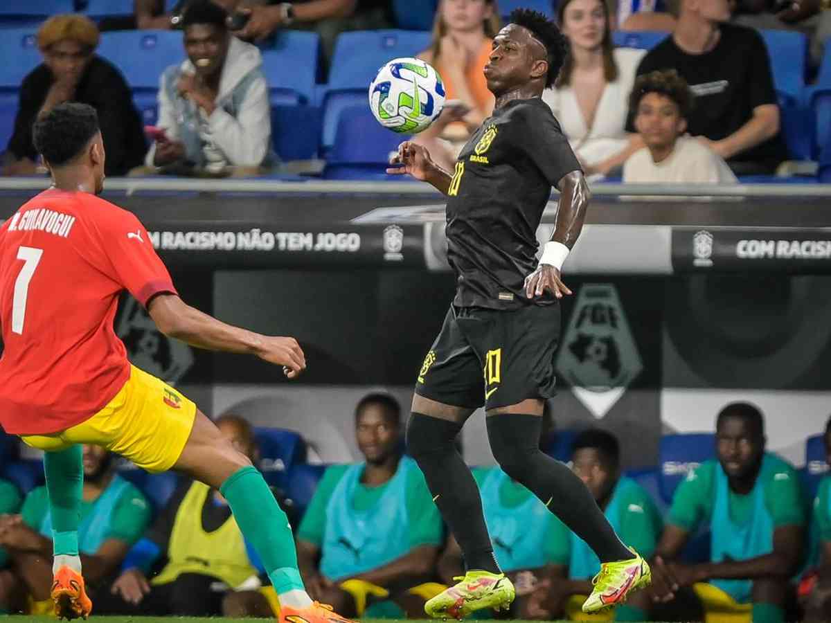 De preto, Brasil vence Guiné por 4 x 1 - JD1 Notícias