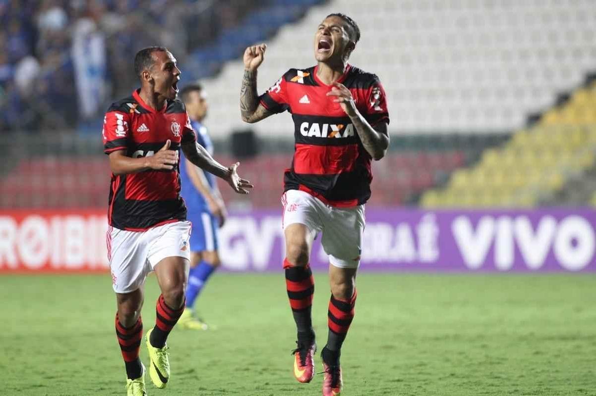 Guerrero marcou o gol de empate do Flamengo diante do Cruzeiro