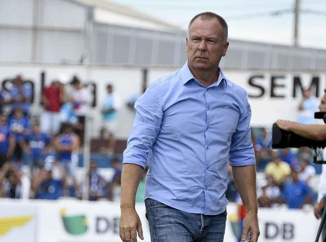 URT e Cruzeiro empataram por 1 a 1 neste sbado