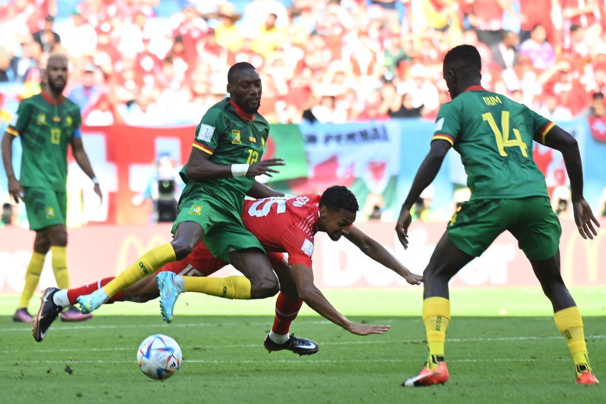 Pela primeira rodada do Grupo G da Copa do Mundo, Sua e Camares se enfrentam no Estdio Janoub, em Al-Wakra