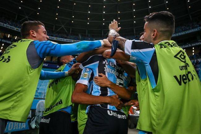7° - Grêmio - 1.065 pontos em 700 jogos (295 vitórias)