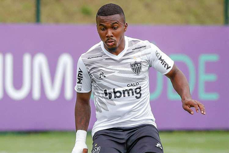 Marquinhos - Sem espao com o tcnico Jorge Sampaoli, o atacante Marquinhos, de 21 anos, acertou com o Austria Viena por emprstimo at 30 de junho. Ao fim do perodo, o clube europeu poder compr-lo. 