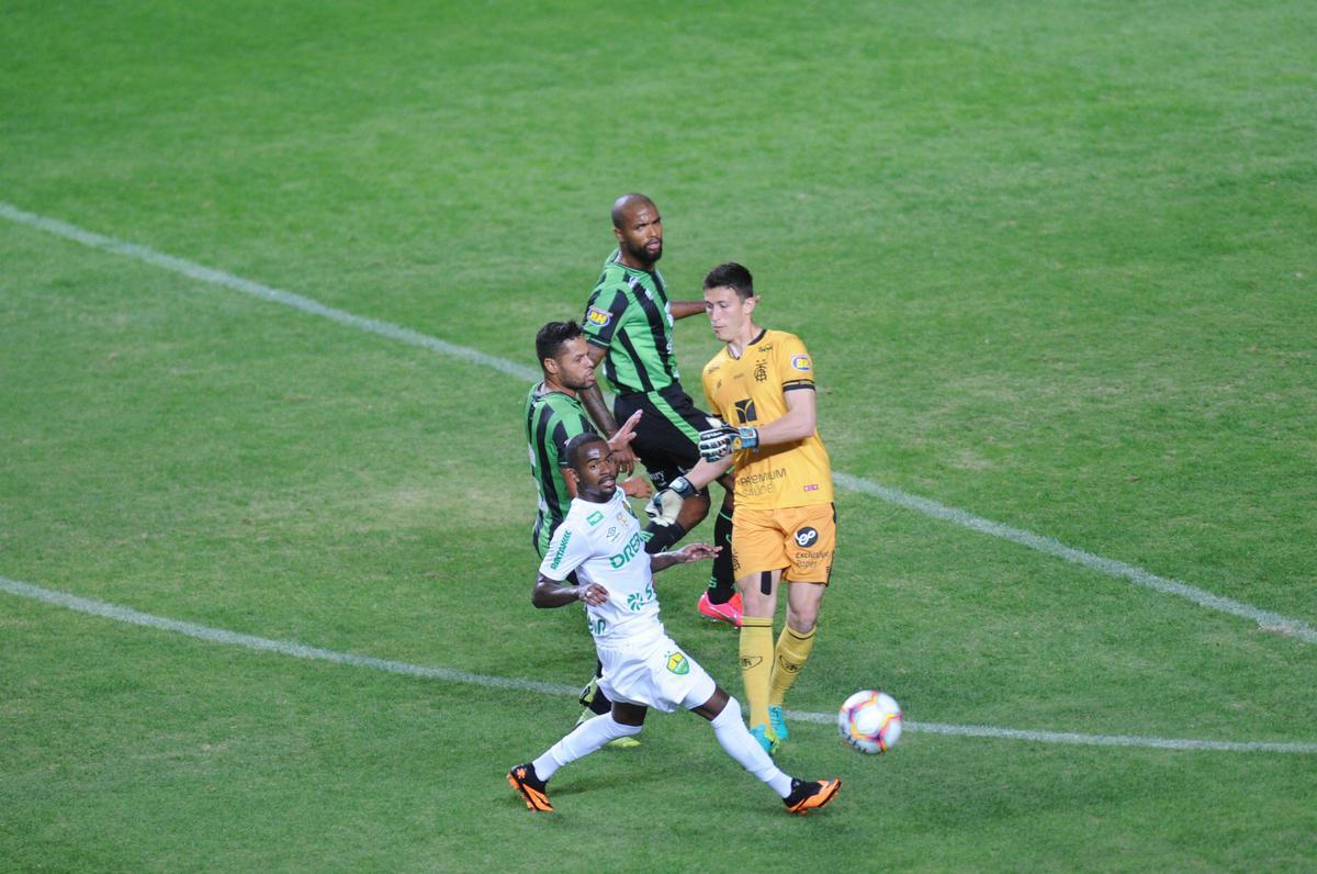 Fotos do jogo entre Amrica e Cuiab, no Independncia, em Belo Horizonte, pela segunda da Srie B do Brasileiro