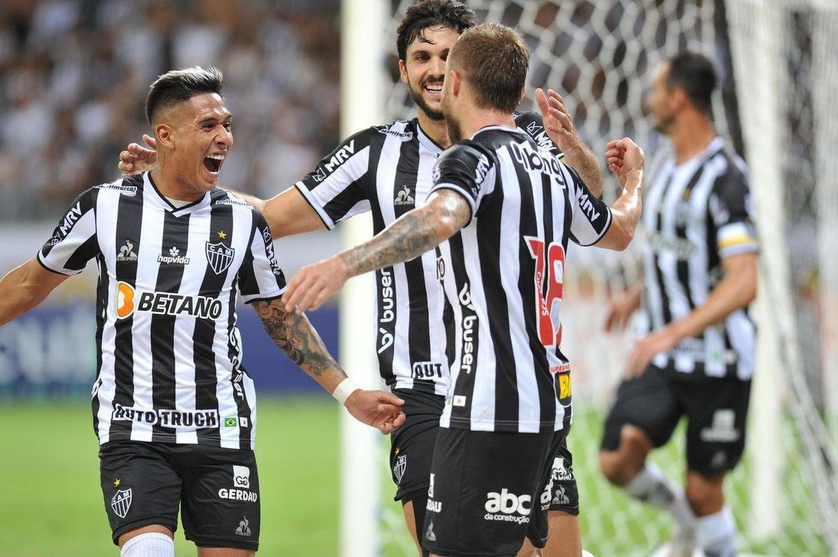Fotos da partida de volta da semifinal do Campeonato Mineiro, entre Atltico e Caldense, no Mineiro, em Belo Horizonte
