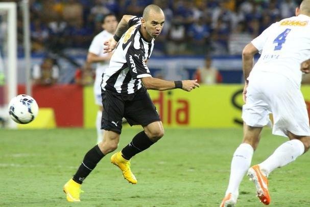 Imagens da deciso entre Cruzeiro e Atltico no Mineiro