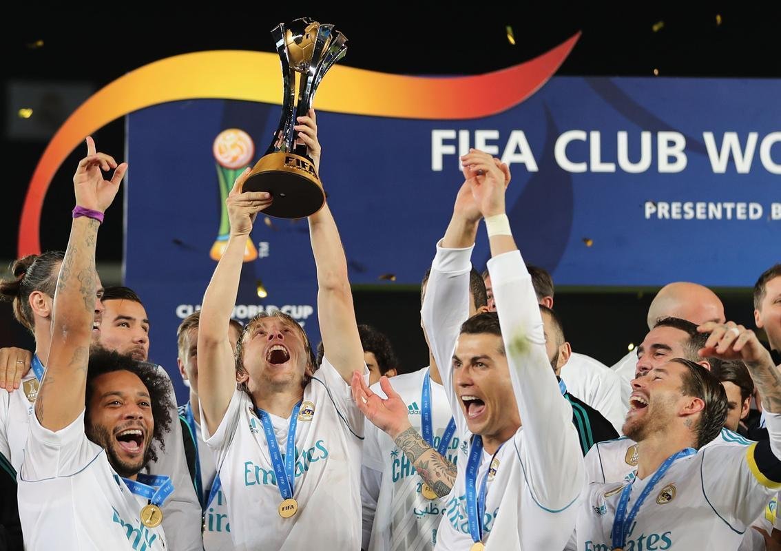 Fotos da premiao do Mundial de Clubes e da festa do Real Madrid com o hexa