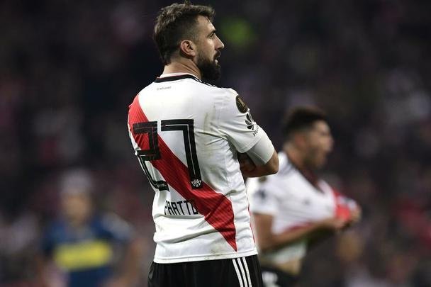 No segundo tempo, Lucas Pratto empatou para o River Plate no Santiago Bernabéu