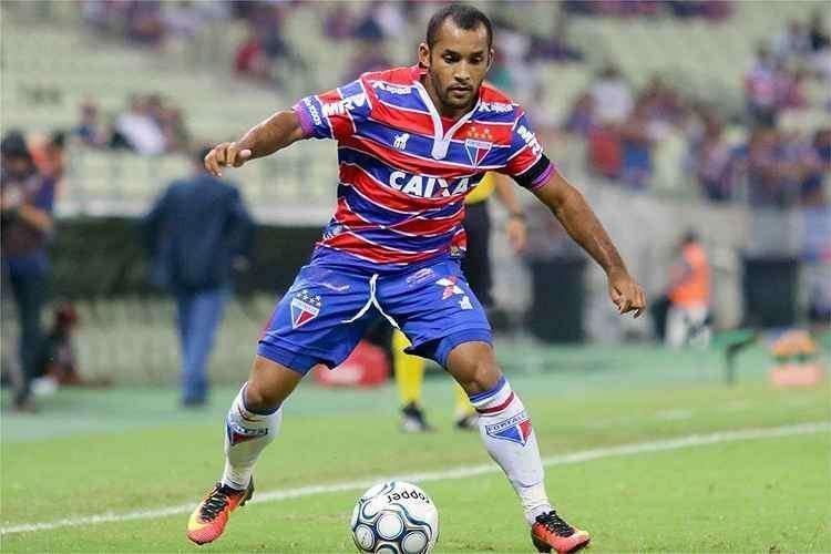 O Fortaleza oficializou o retorno por emprstimo do atacante Edinho, que pertence ao Atltico