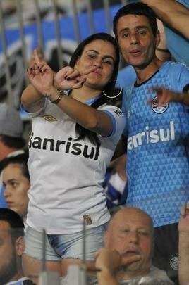 Imagens das torcidas de Atltico e Grmio, no Mineiro, pela deciso da Copa do Brasil