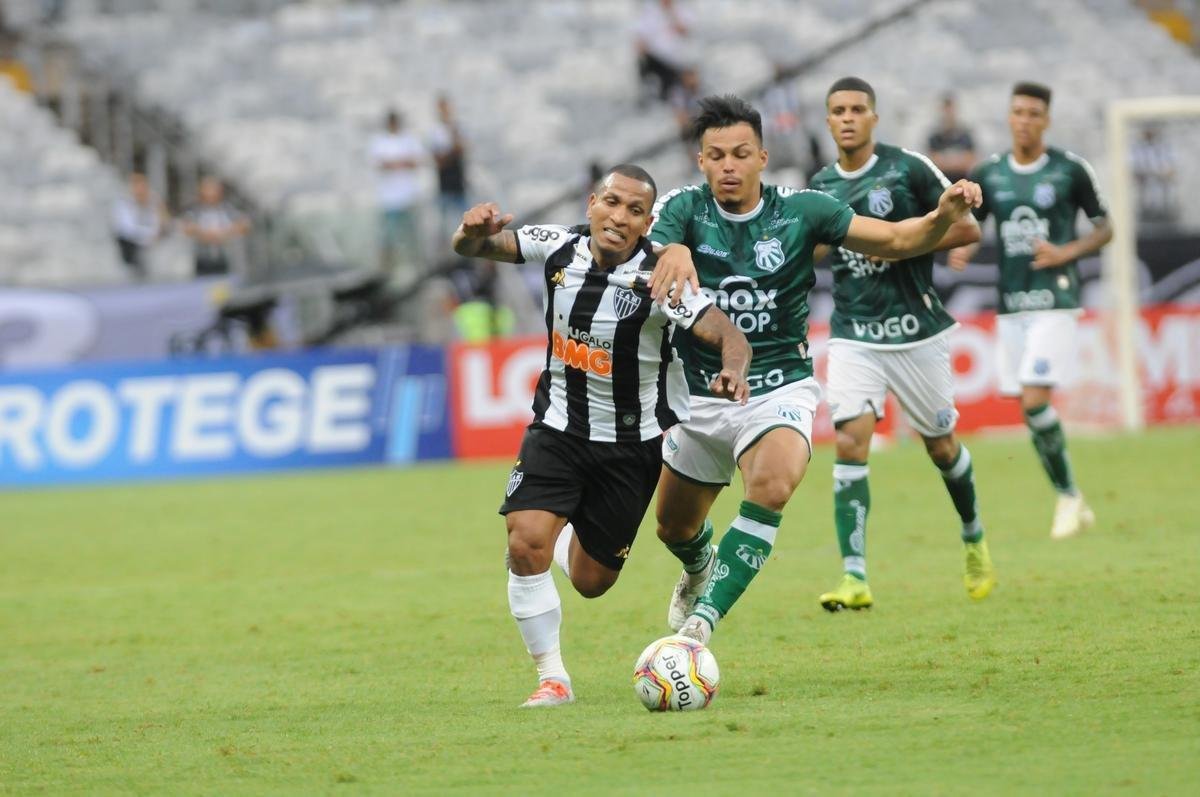 No dia da apresentao de Diego Tardelli, Atltico perde para Caldense no Mineiro