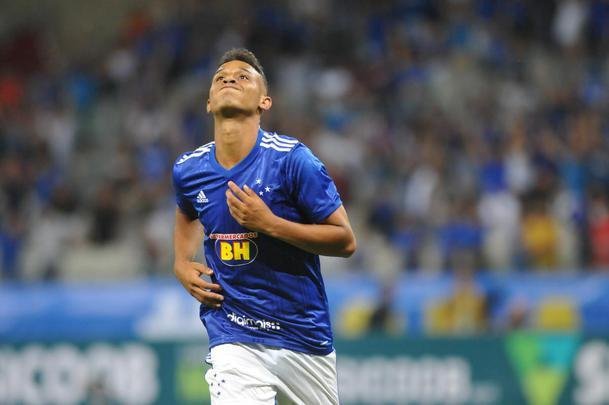 Welinton marcou o segundo gol da vitria do Cruzeiro sobre o Boa Esporte