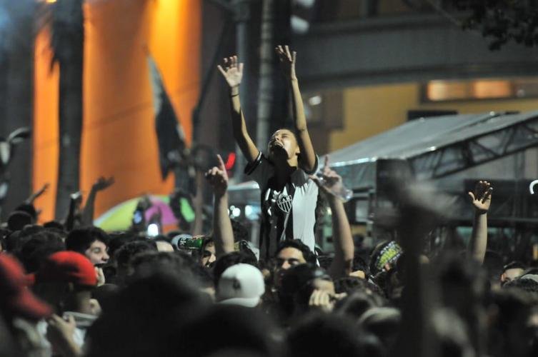 Festa da torcida pelo bicampeonato brasileiro do Atlético na sede do clube, no bairro de Lourdes, em BH