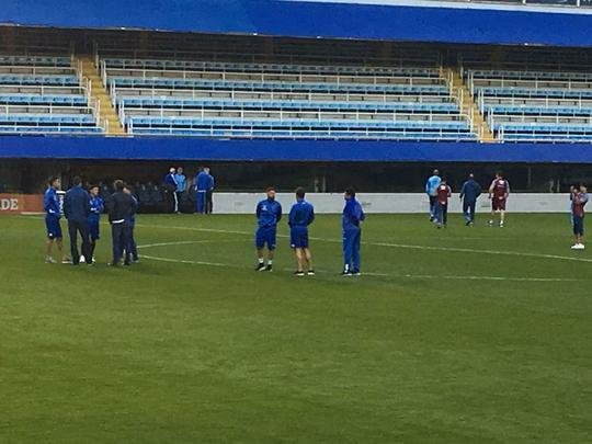 Fotos do mtico estdio de La Bombonera e do trabalho de reconhecimento feito pelo Cruzeiro