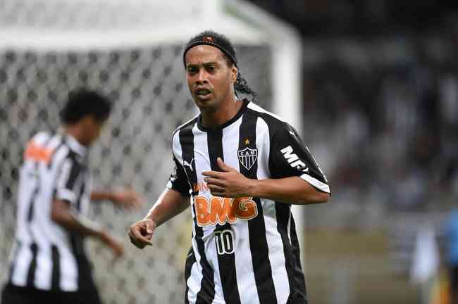 Prestes a enfrentar Ronaldinho, Galo busca melhorar desempenho no  reencontro com ídolos - Superesportes