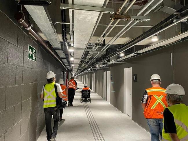 Fotos da visita feita por pessoas com deficincia na Arena MRV, nesta quinta-feira (9/2)
