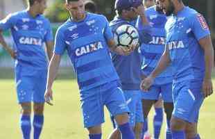 Imagens do treino do Cruzeiro nesta tera-feira (25/07) na Toca da Raposa II