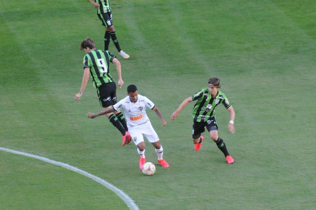 Fotos do clssico entre Amrica e Atltico, no Independncia, em Belo Horizonte, pela 10 rodada do Campeonato Mineiro. Jogo marcou o retorno dos dois rivais ao futebol em plena pandemia do novo coronavrus (Juarez Rodrigues/EM/DAPress)