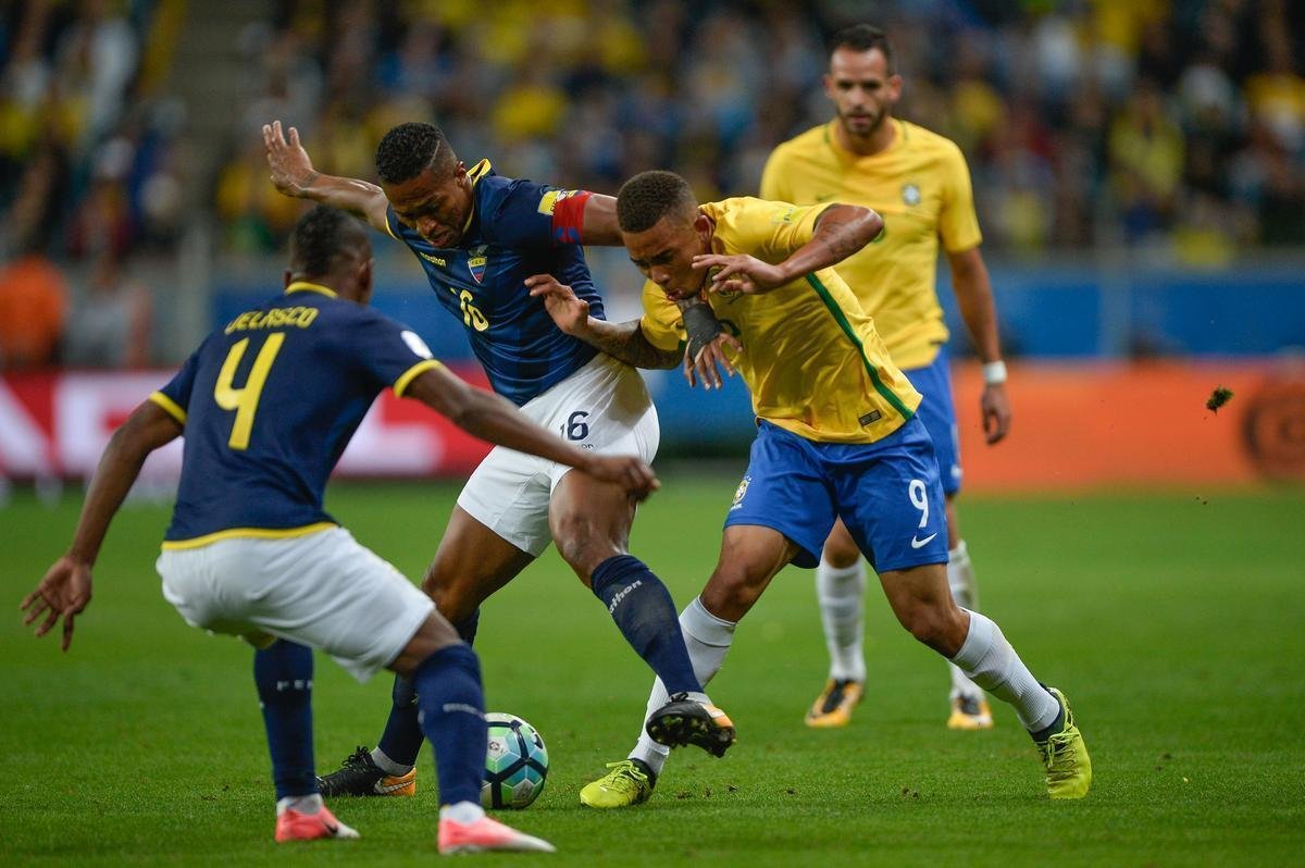 Brasil e Equador se enfrentaram, na Arena do Grmio, pela 15 rodada das Eliminatrias para a Copa